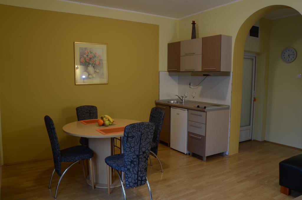 Apartments Vila Врднік Екстер'єр фото