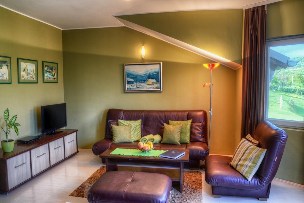Apartments Vila Врднік Екстер'єр фото