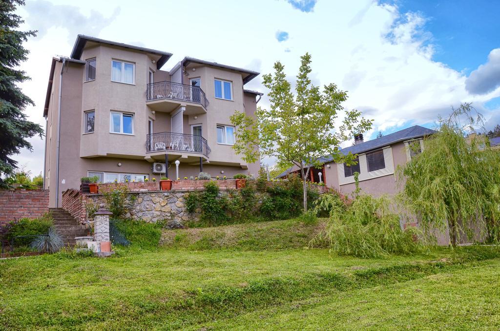 Apartments Vila Врднік Екстер'єр фото