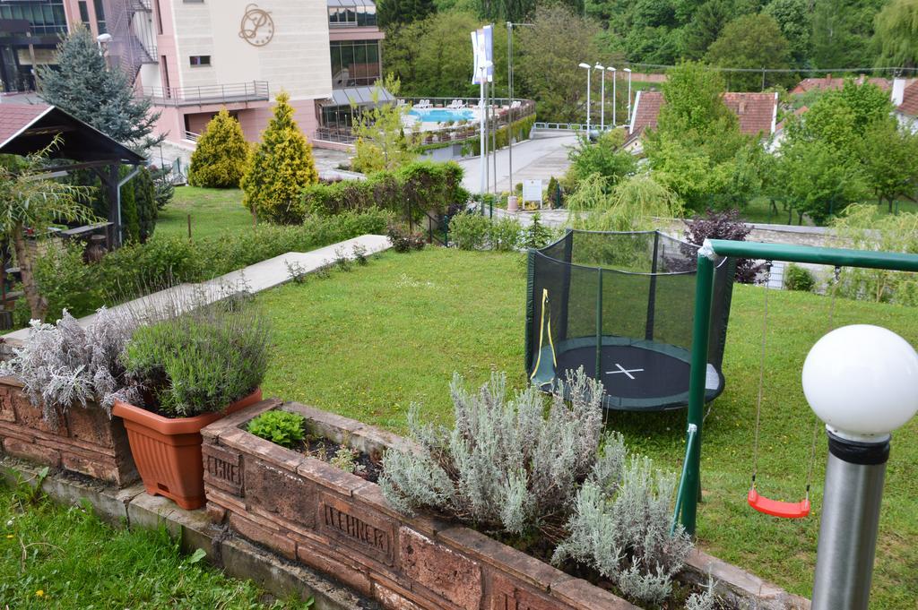 Apartments Vila Врднік Екстер'єр фото