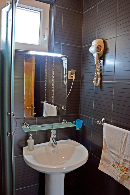 Apartments Vila Врднік Екстер'єр фото